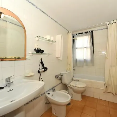 Hotel Turismo Tropical 3*
